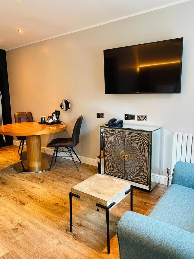 The Studley Hotel Harrogate Bagian luar foto