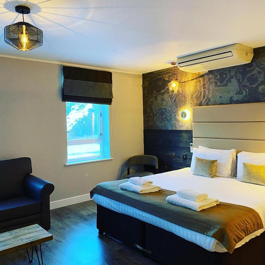 The Studley Hotel Harrogate Bagian luar foto